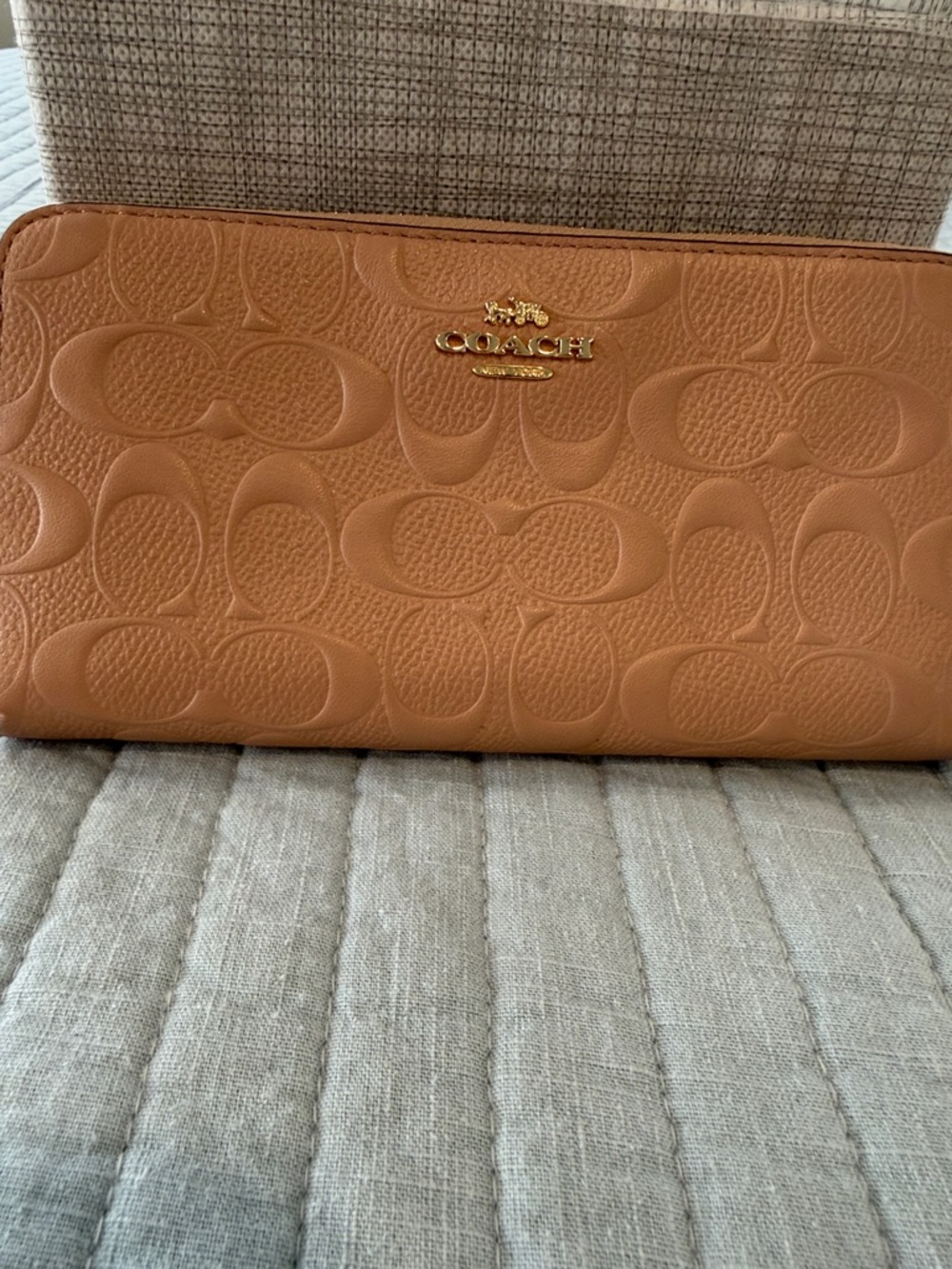 Coach Pebbled Signature Continental Wallet - Cognac